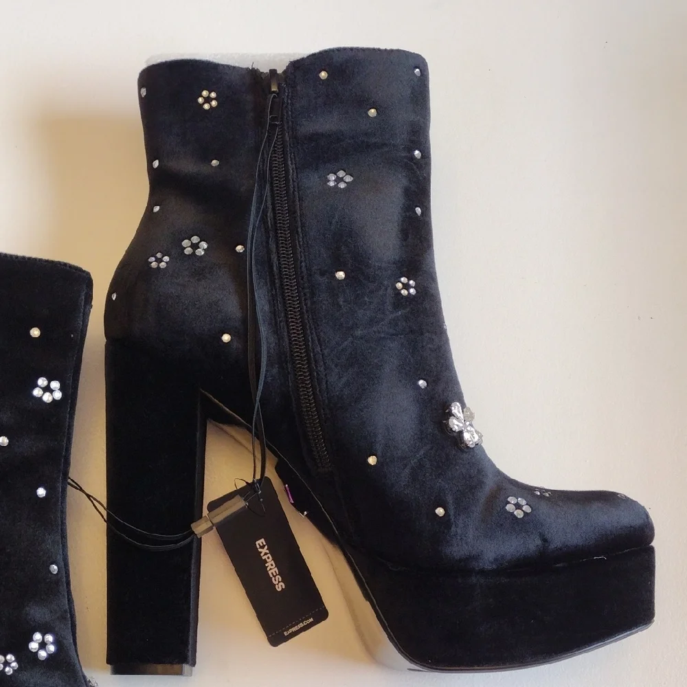 Express Black Heeled Boots with Silver Embellishments - Picture 10 of 14